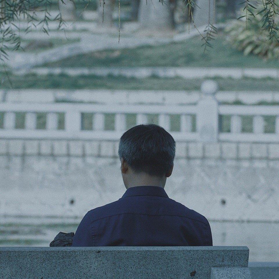 听一首民谣 致我们逝去的青春