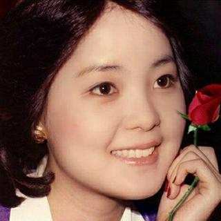 经典怀旧丨哼着妈妈唱过的老歌