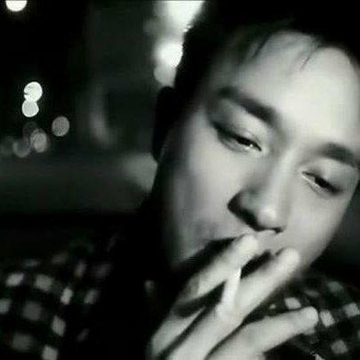 粤语 难离难舍想抱紧些