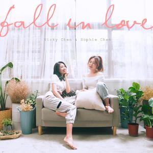九九 陈忻玥 - Fall in Love(伴奏)原版 （升1半音）