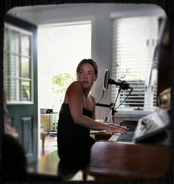 山形瑞秋:点一支熏入骨髓的烟 [网易音乐人vol.78]