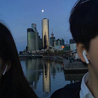 难过的时候，耳机里的悲伤可以分我一半吗