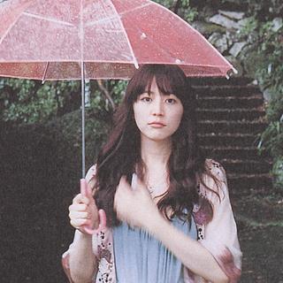 风雨相随 ‖ 伞下的温暖彩虹