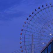 We made 25 turns in the ferris wheel that day .