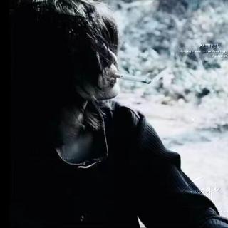 刀 剥开我一层一层的悲伤