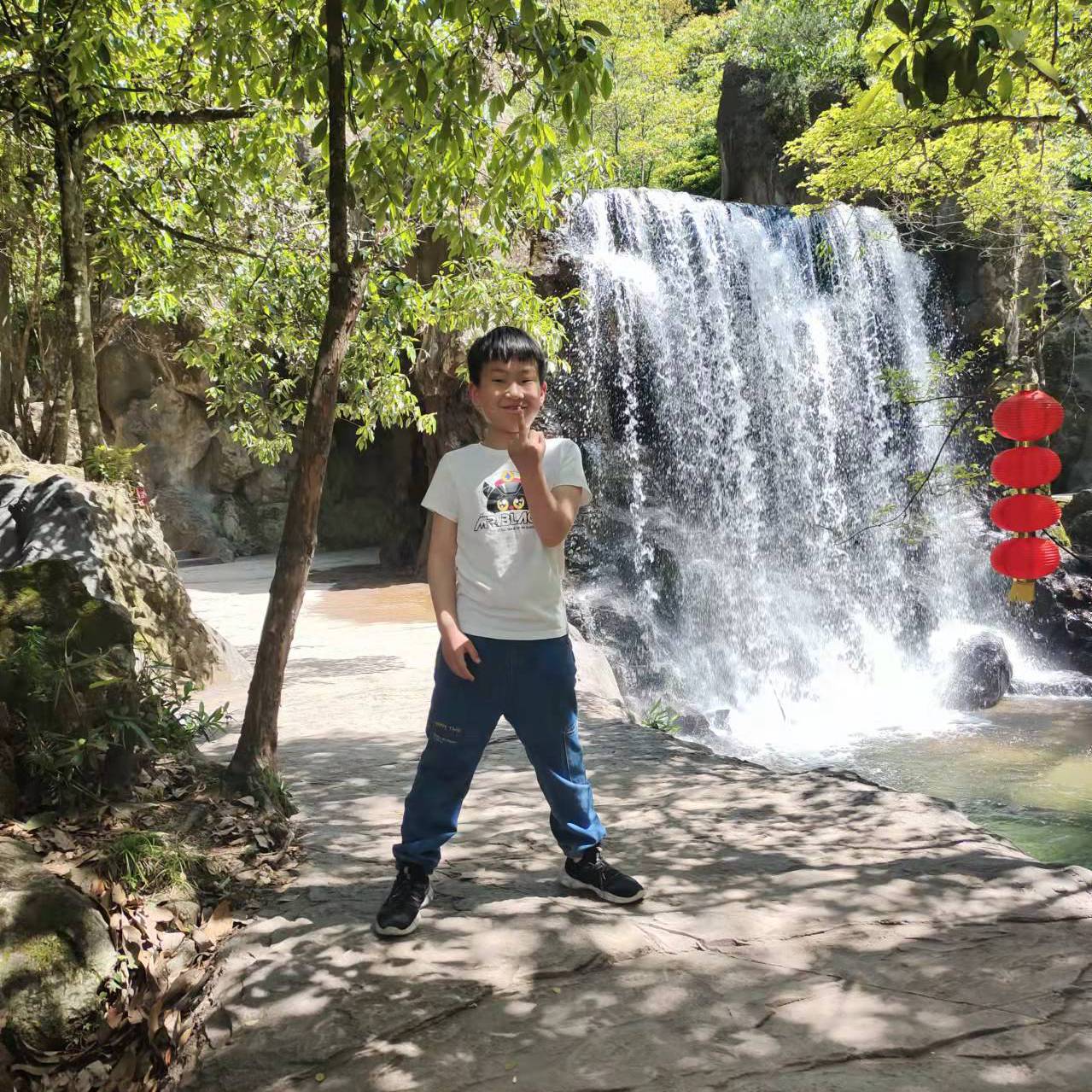 颜宇泽