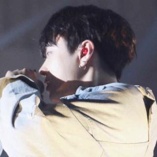 (⁎⁍̴̛ᴗ⁍̴̛⁎)说唱诗人