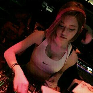 当女生邂逅了电音（Tropical House）