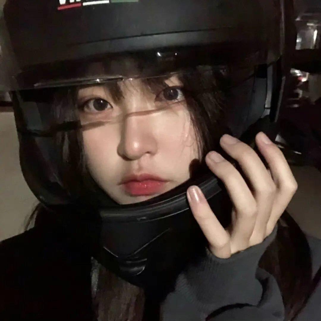 遗憾随遇而安，便会花开四季，明媚嫣然