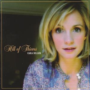 The Hill of Thieves - Cara Dillon (AM karaoke) 带和声伴奏 （升5半音）