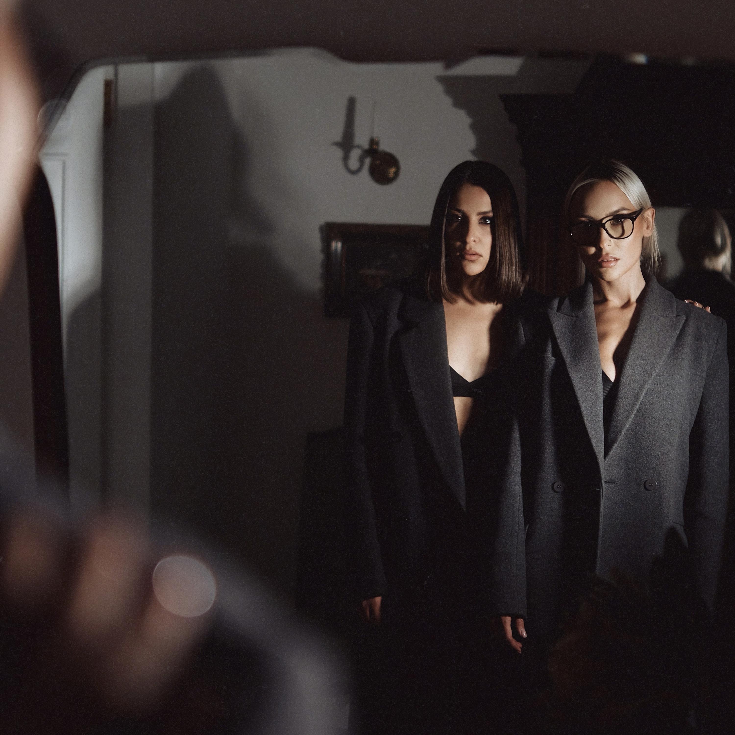 Серый пепел