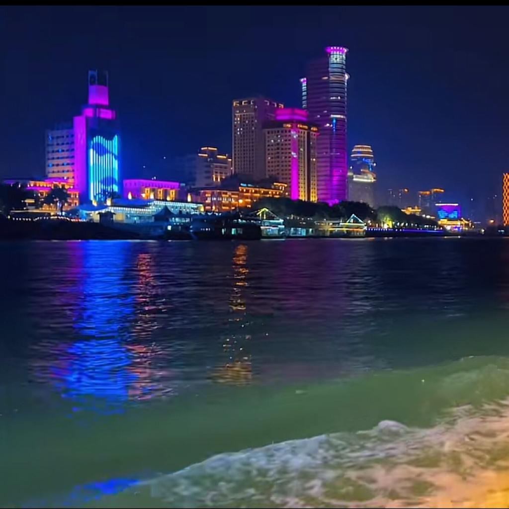 网络流行（循环播放）