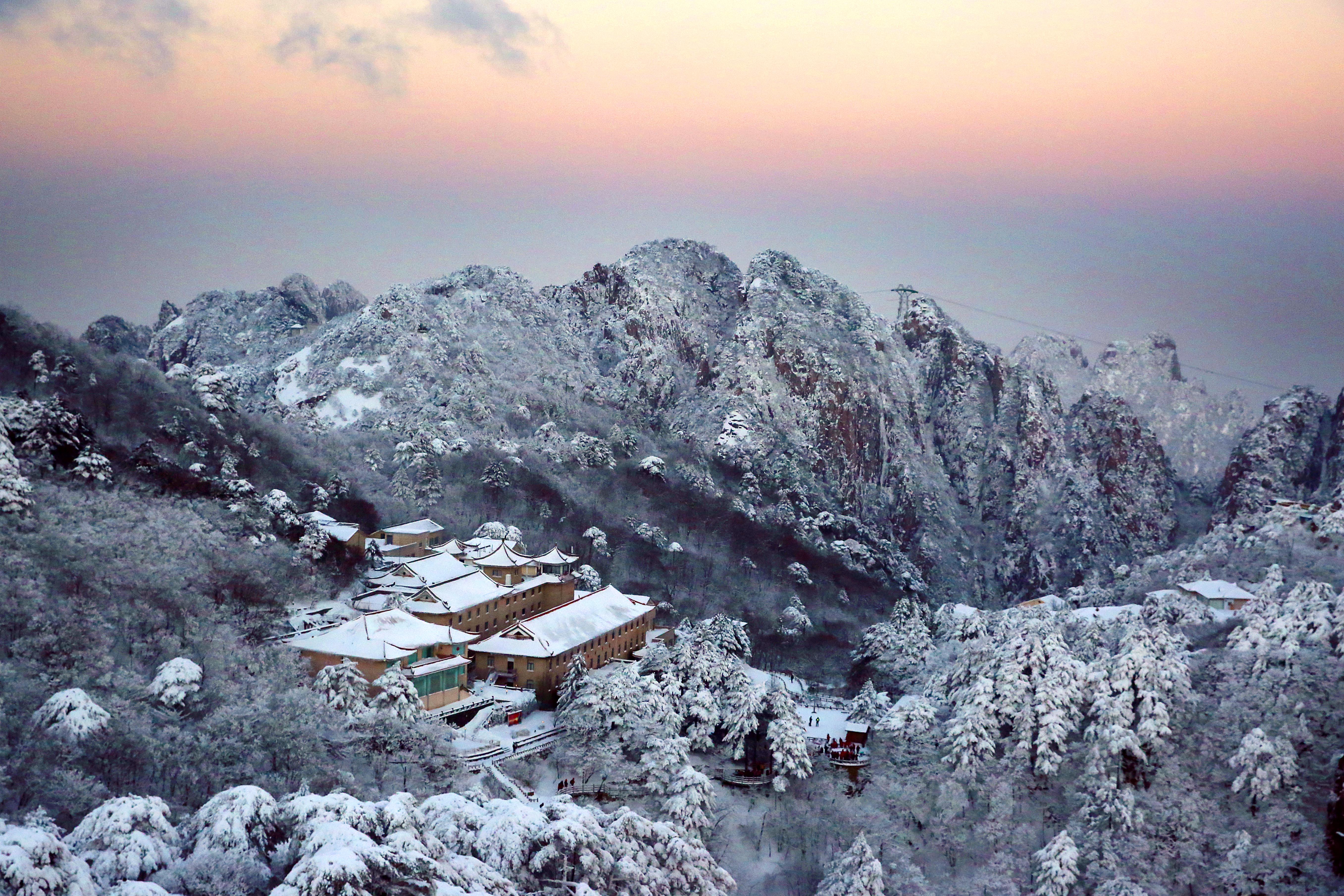 黄山初雪专辑