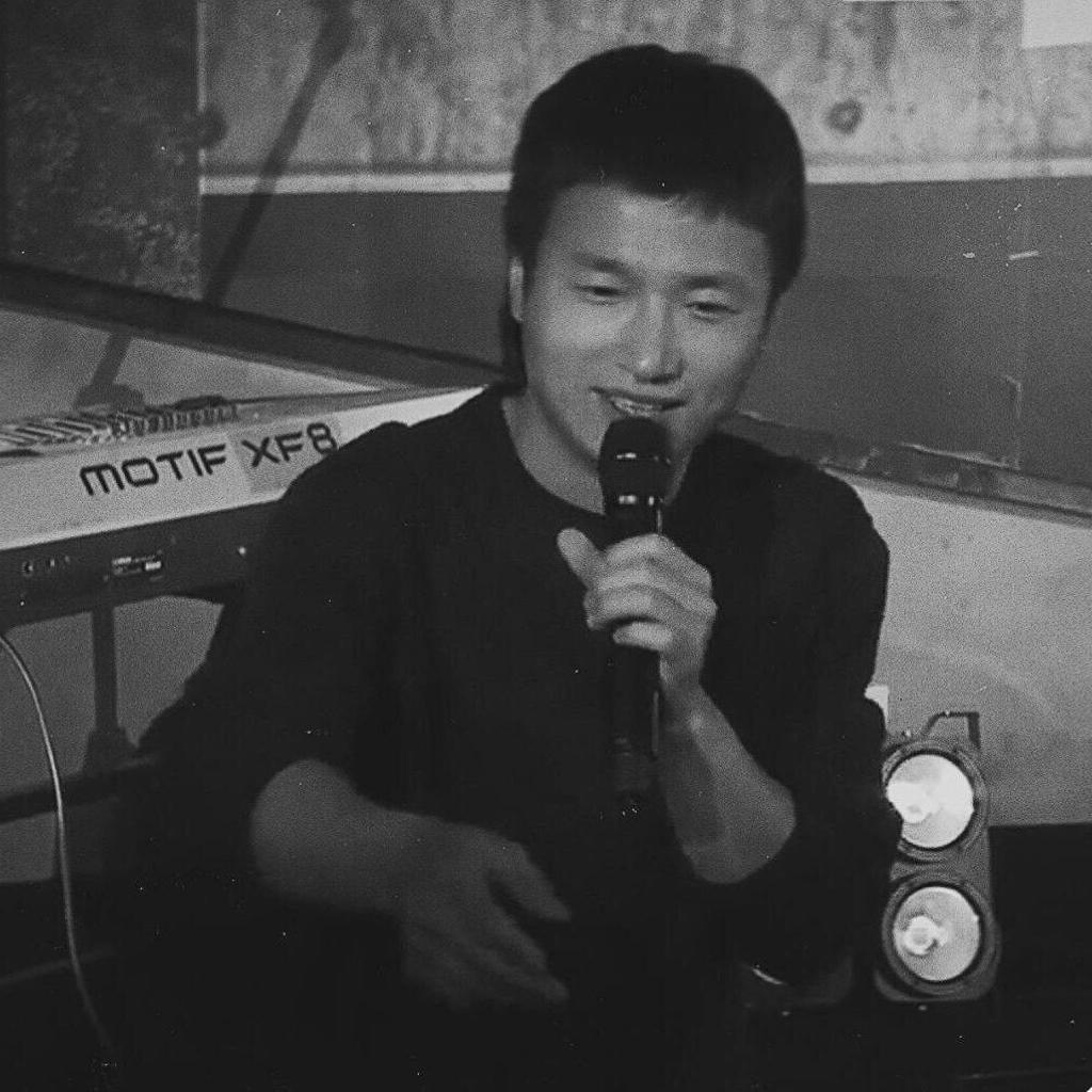 一生热爱民谣穷.