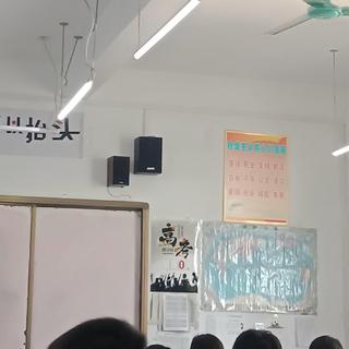 青春让人想念，却再也闻不到