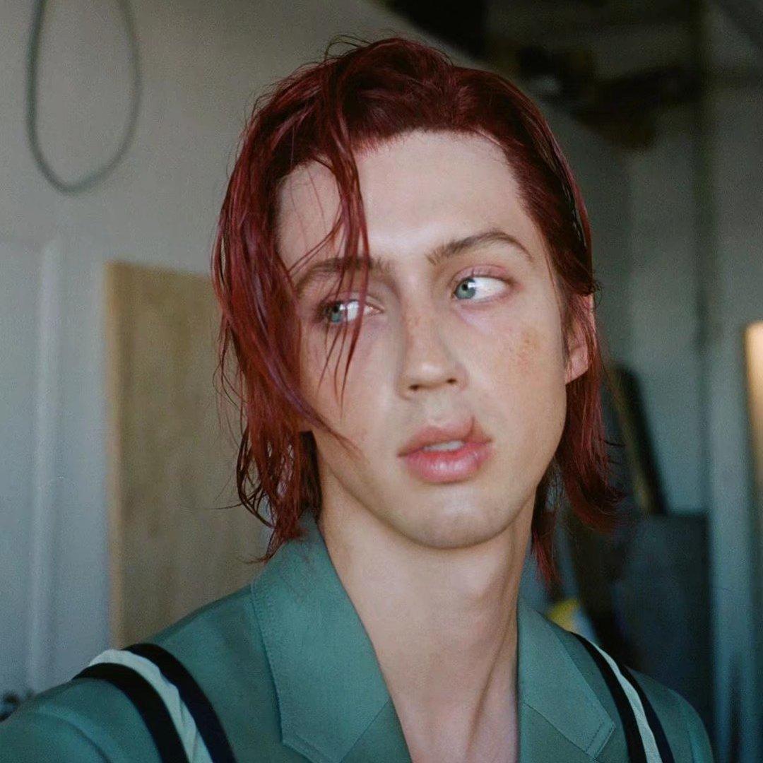 /特洛耶希文/戳爷50首超好听的歌 | 在线播放 | 网易云音乐