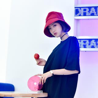 【彩虹下的北欧字母】