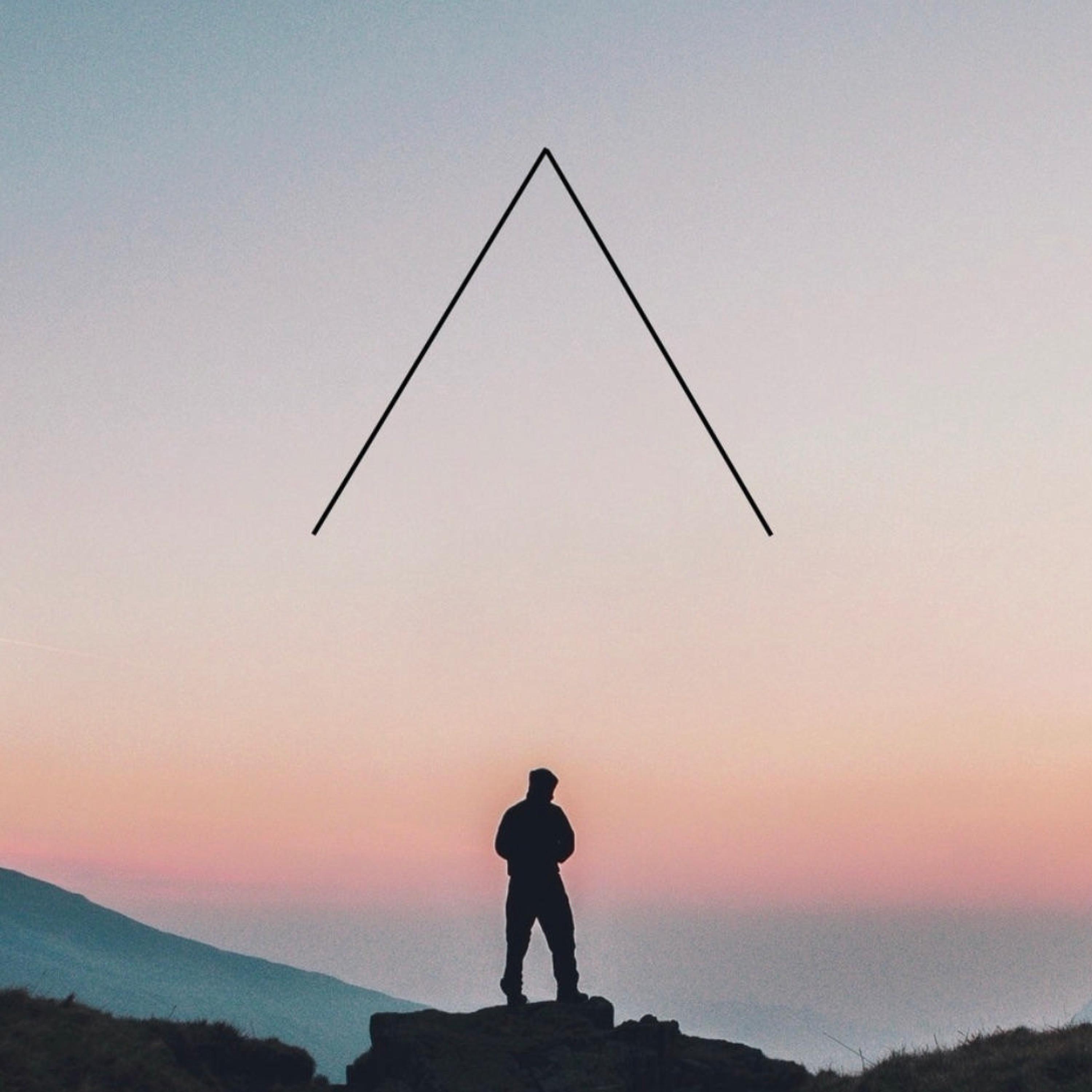 Past Moments (feat. La Mona)