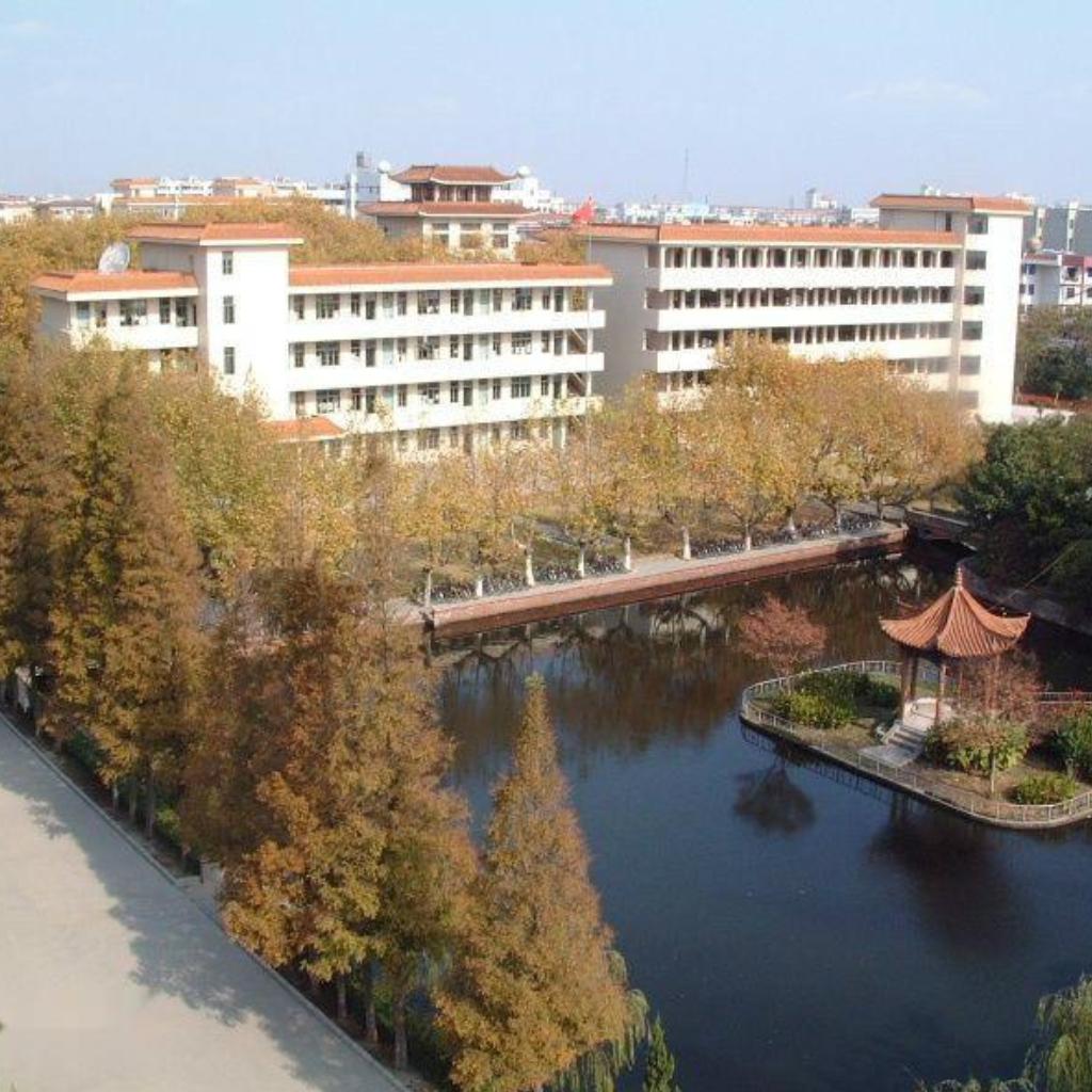 致高中|学校广播站的歌