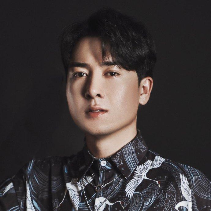 -❥维吾尔族歌手↬Arafat Enwerღ