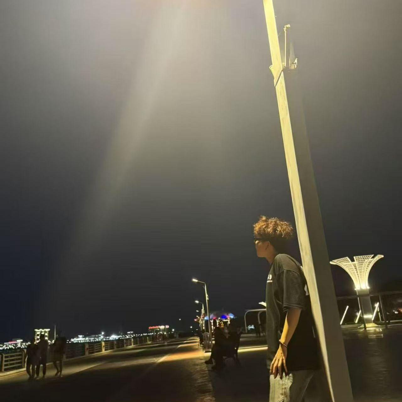 One Step(Prod.by Morrow)