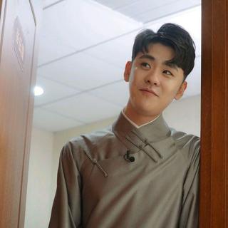 日思夜想的辫哥哥