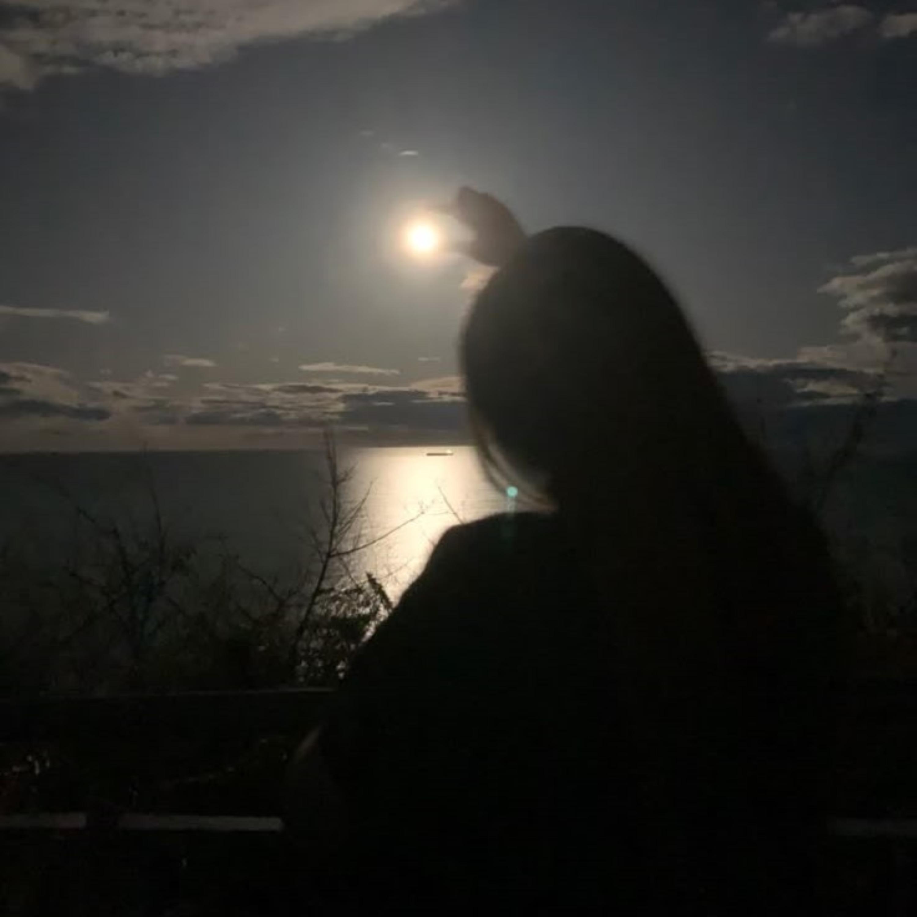 i want to hear you say the moon is beautiful