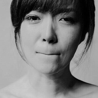 『粤语』虐到心痛的曲 听到泪落的词