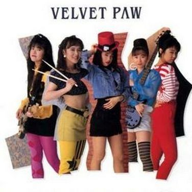 Velvet Paw专辑