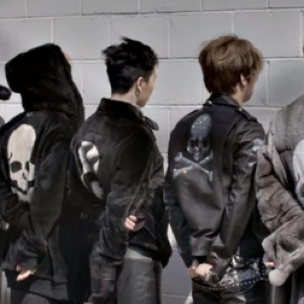 BIGBANG IS BACK