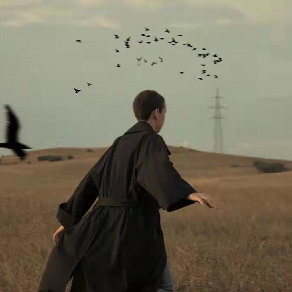 人间寄客，只听巴赫
