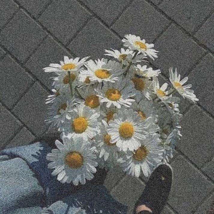 一晃两三年，匆匆夏天又深秋