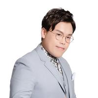 赵崇灏 何城轩 - 共融(原版立体声伴奏)