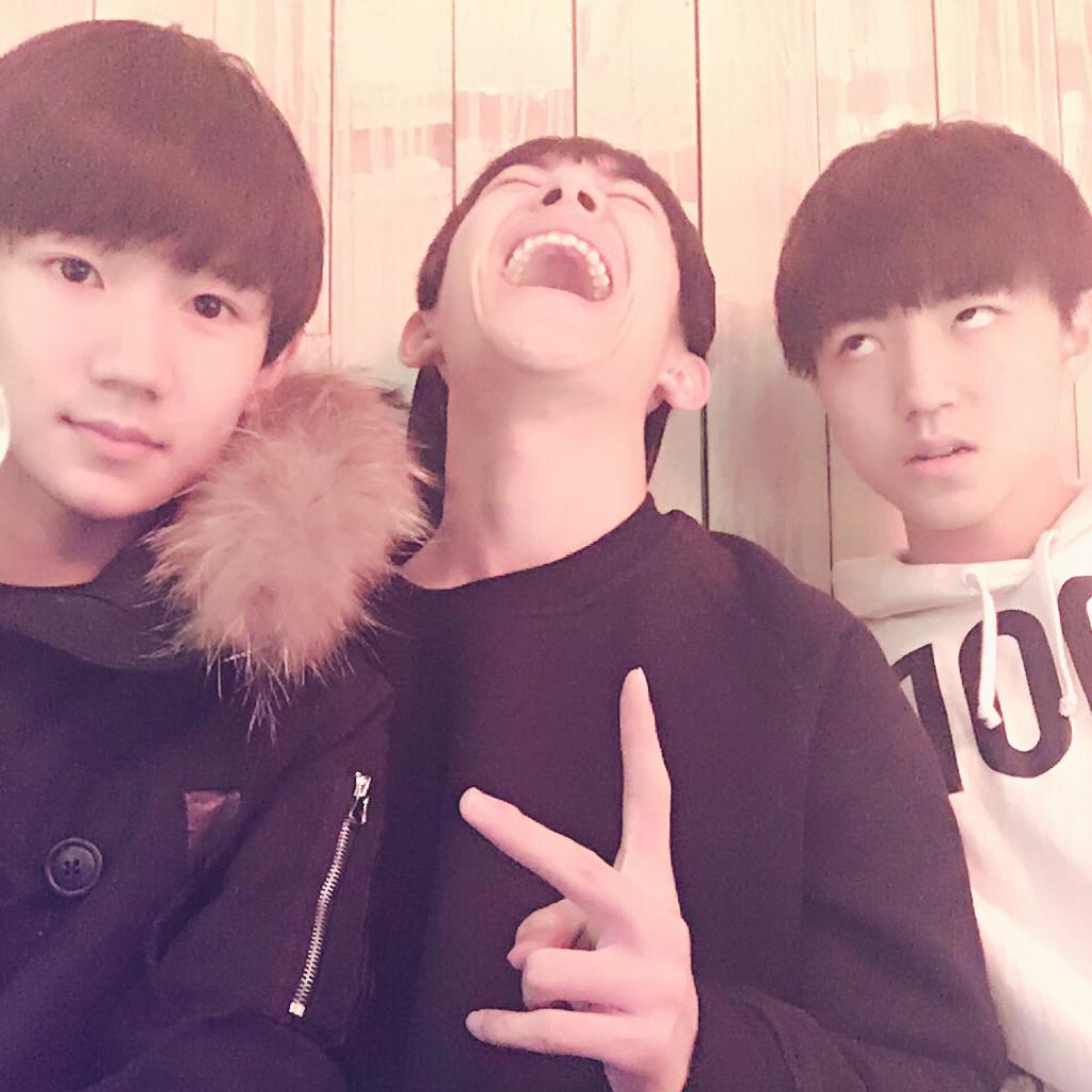 TFBOYS自嗨型鬼哭狼嚎KTV晚会
