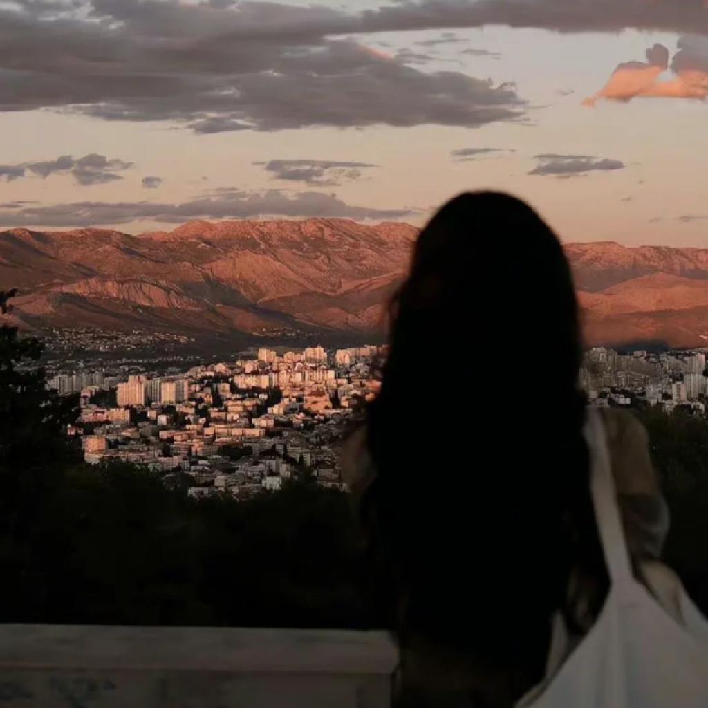 夏夜漫步 | 希望这个夜晚有人陪你吹晚风 | 在线播放 | 网易云音乐