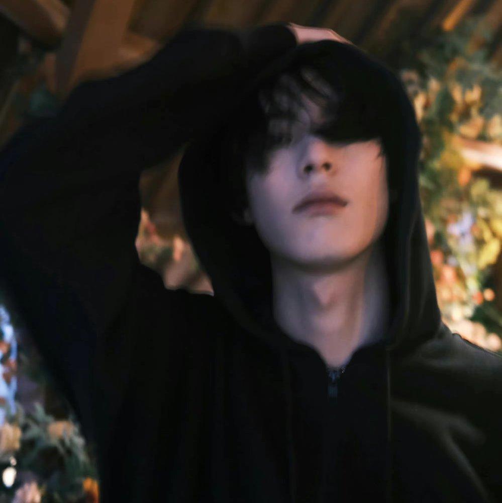“落俗不可避免 浪漫至死不渝”