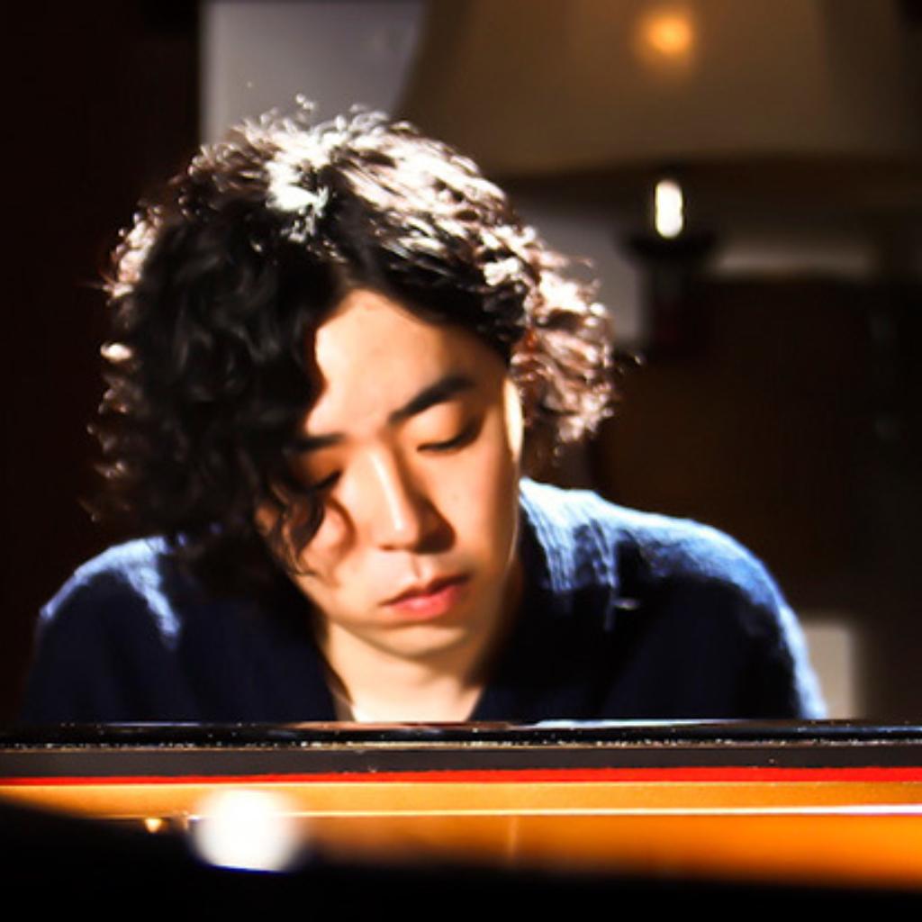 小瀬村晶 (Akira Kosemura)