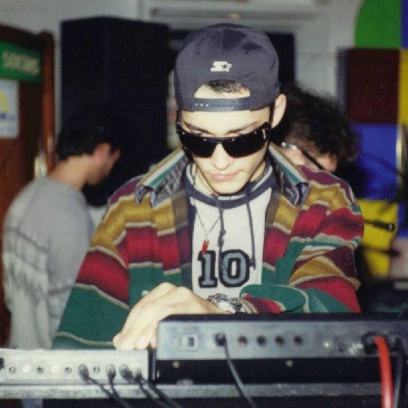 Hasta Donde (Experimental)