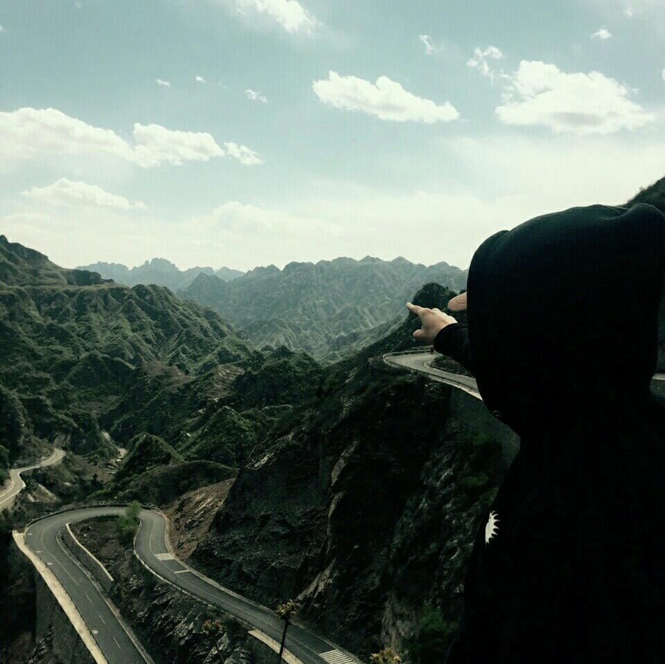 生活不止眼前的苟且，还有诗和远方。