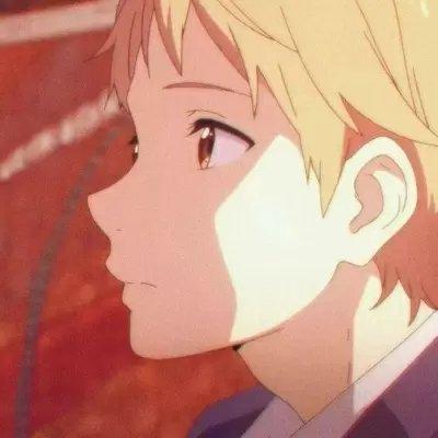 「精选男声」单曲循环的歌曲里满是遗憾.
