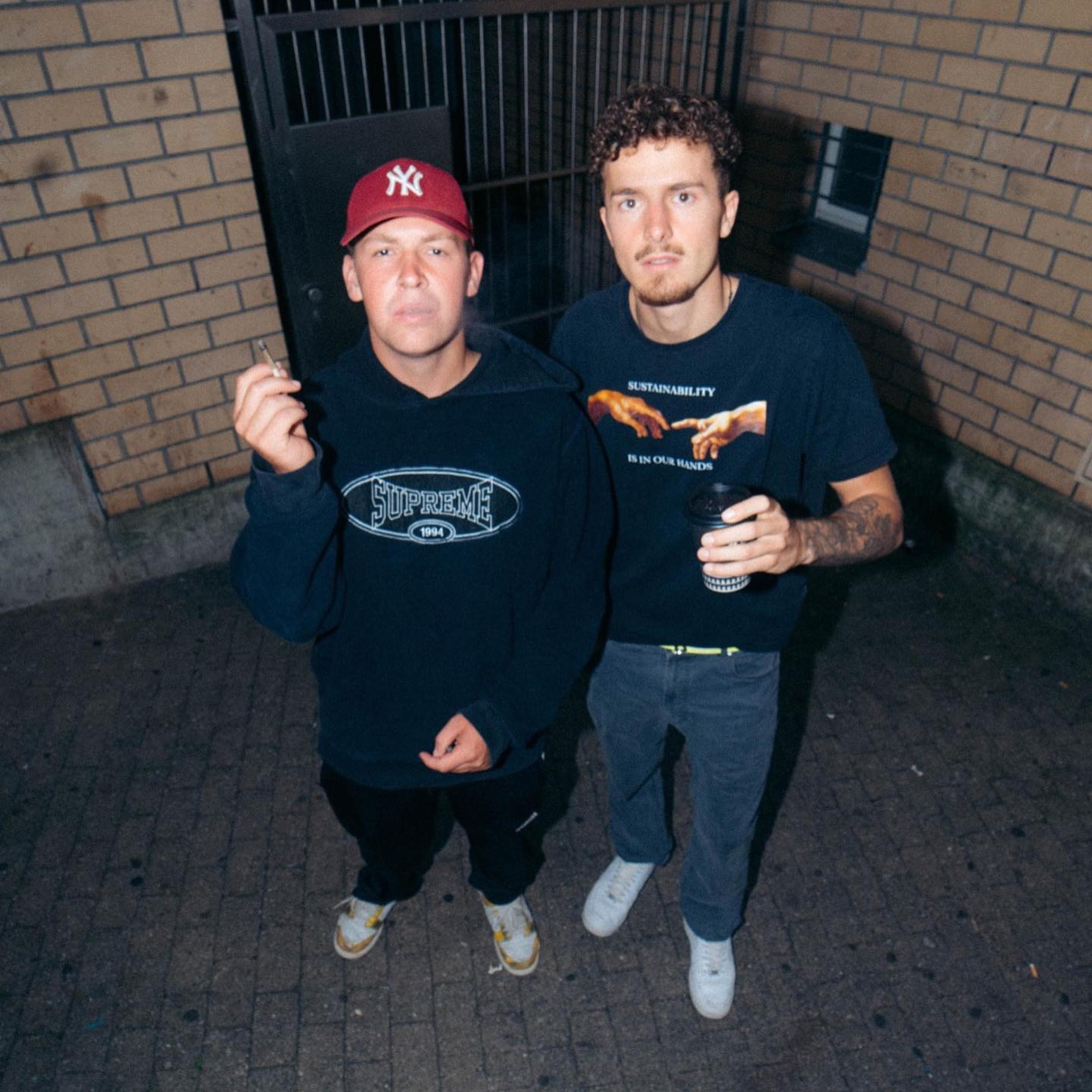 Momentan (feat. Tony Dean)