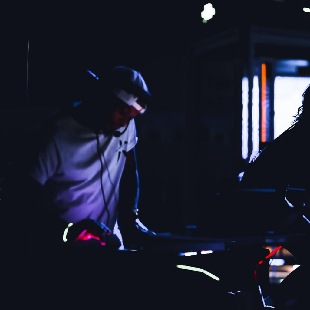 M vibes Cycle