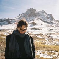 伤感情歌丨爱是一场患得患失的戏