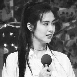 左耳莫文蔚 右耳陈奕迅 心里王菲