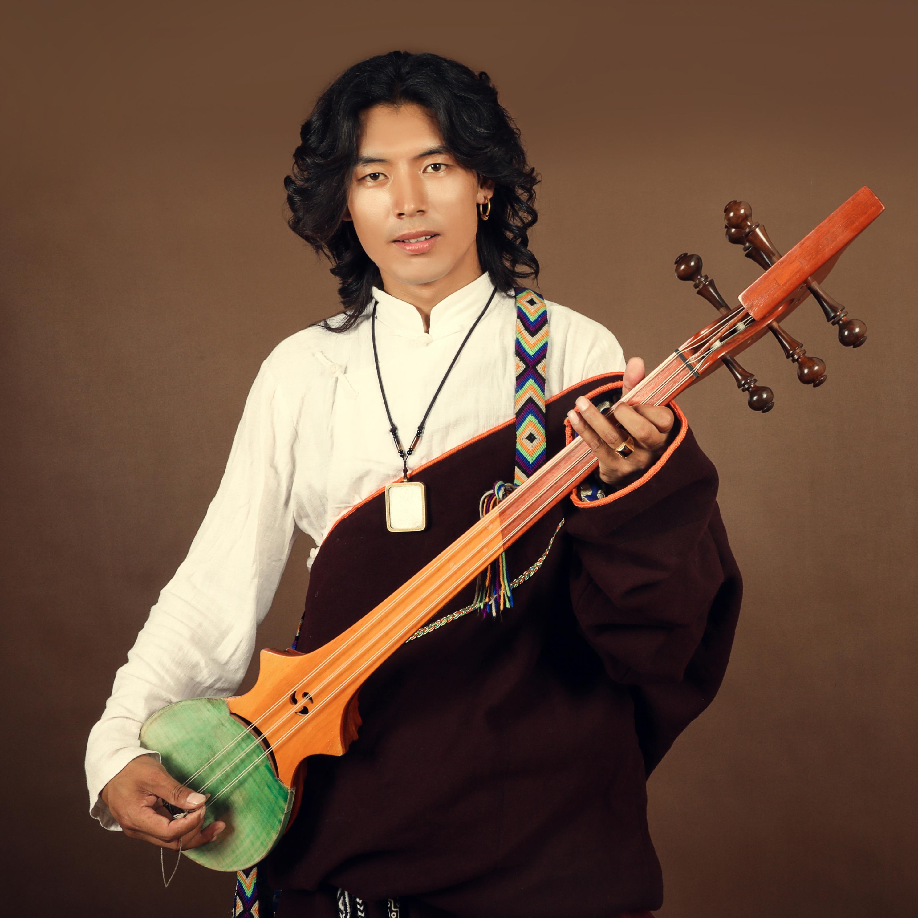 འཛོམས་པོ་གཞས་ལ་བཀུགས་ཡོད། 宗巴洋姆