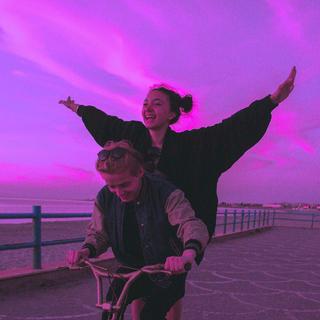 蒸 氣 波/vaporwave/死 在 夢 中