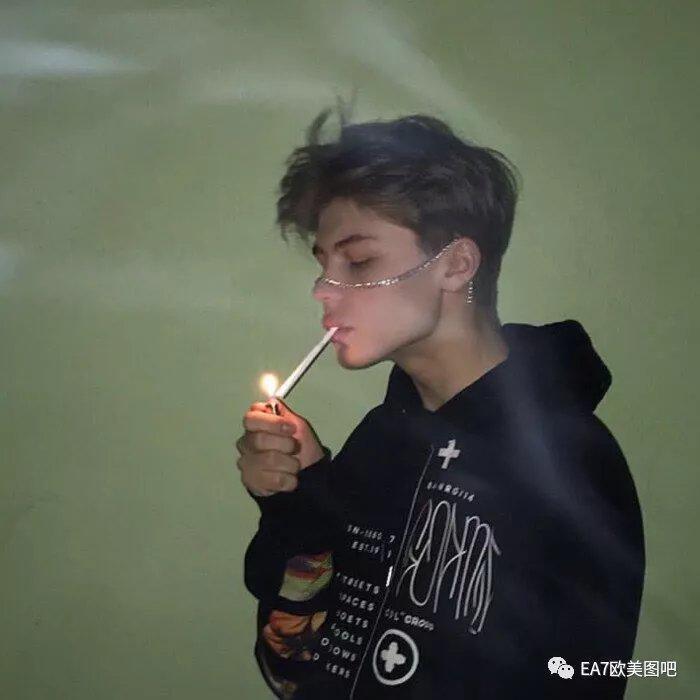 Пьяная DJ