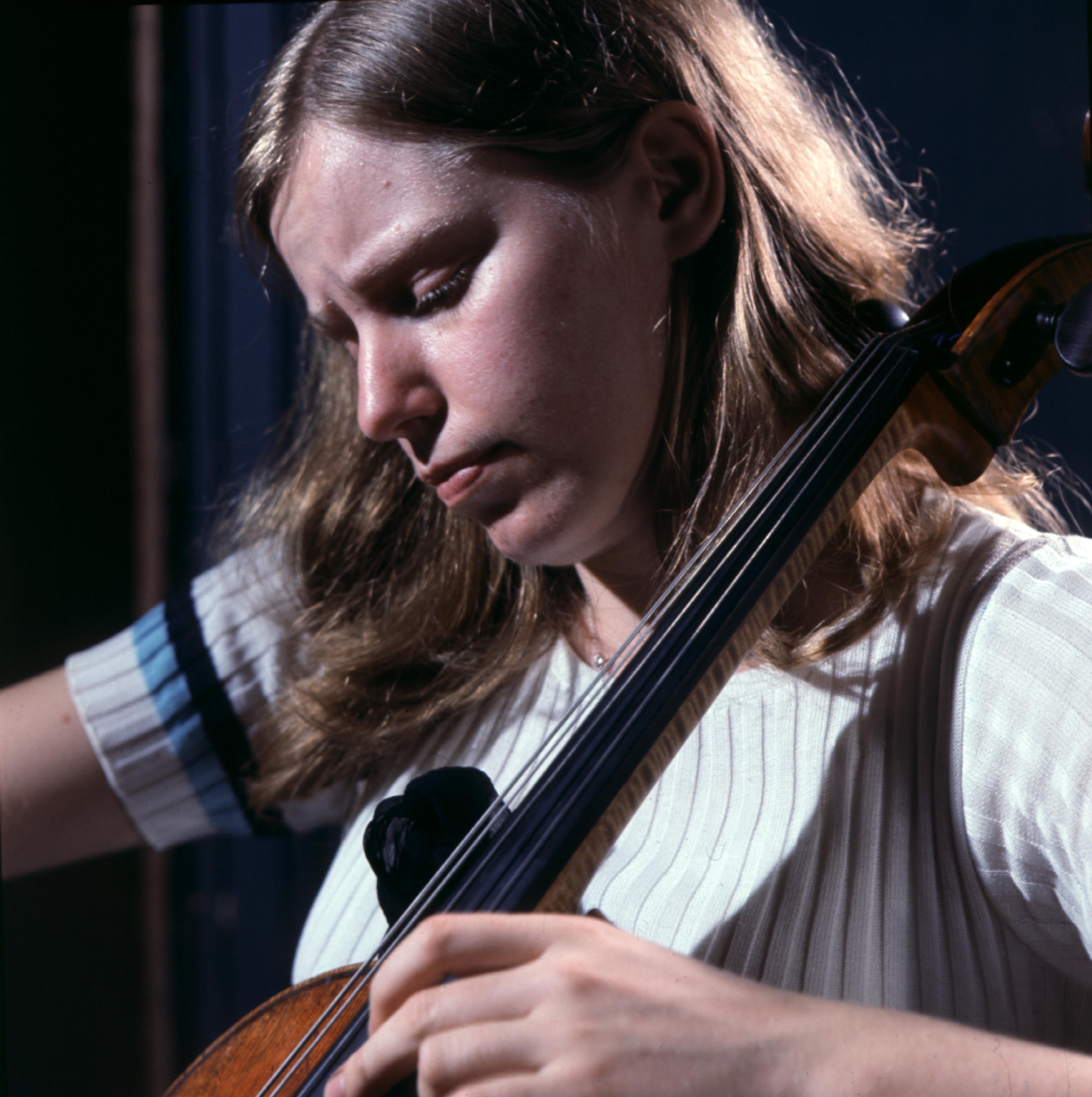 杜·普蕾 | 30年前的今天,大提琴界陨落了一颗最亮的星