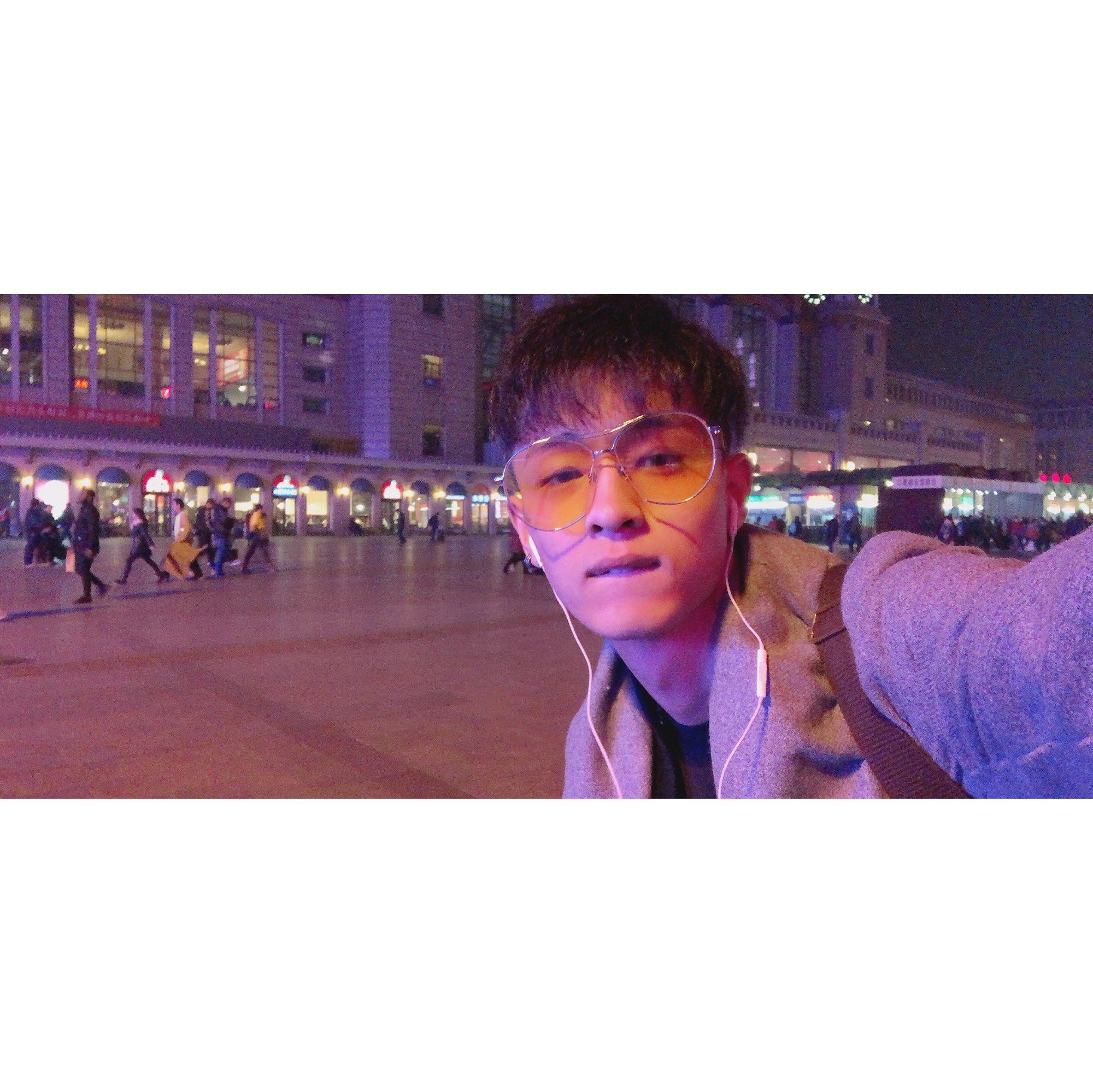秦霄贤 白月光必听