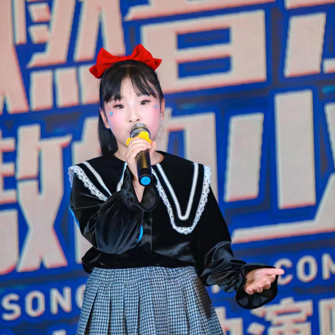 李籽诺